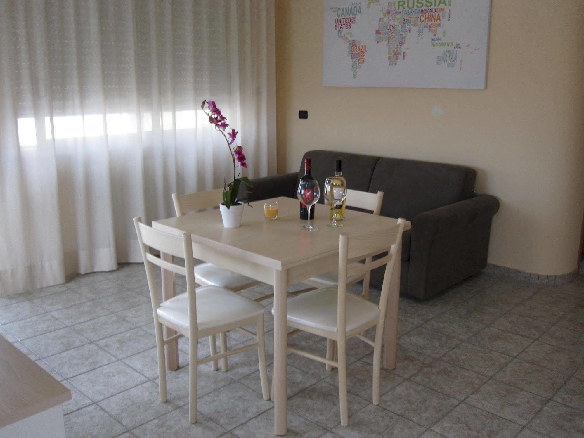 Quarantadue Quindici Hotel Termoli Eksteriør billede