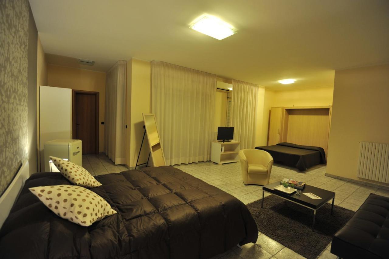 Quarantadue Quindici Hotel Termoli Eksteriør billede